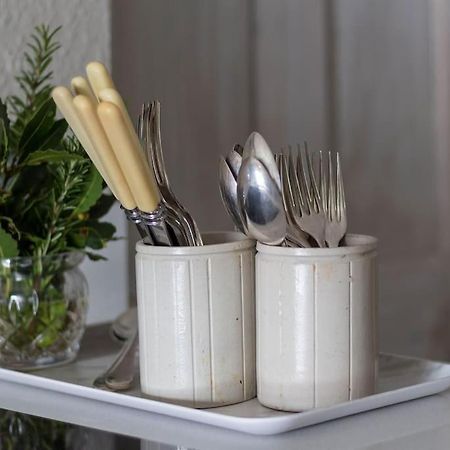 Sarah'S - A Townhouse Apartment In Georgian Holt Holt  Eksteriør bilde