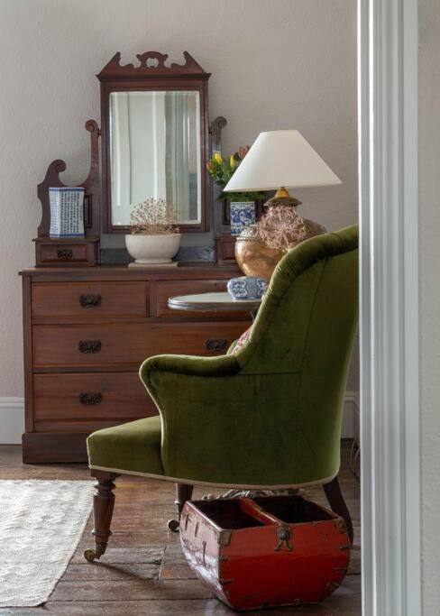 Sarah'S - A Townhouse Apartment In Georgian Holt Holt  Eksteriør bilde