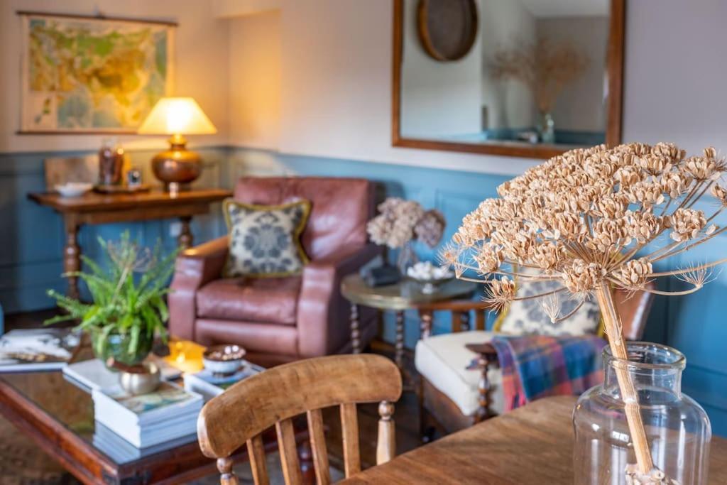 Sarah'S - A Townhouse Apartment In Georgian Holt Holt  Eksteriør bilde
